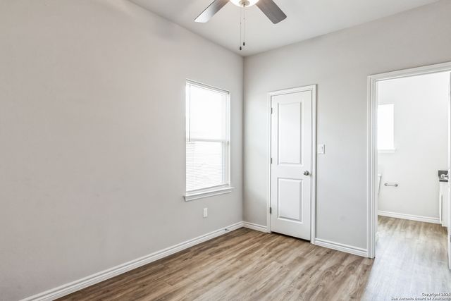 203 Peruna, Marble Falls, TX 78654