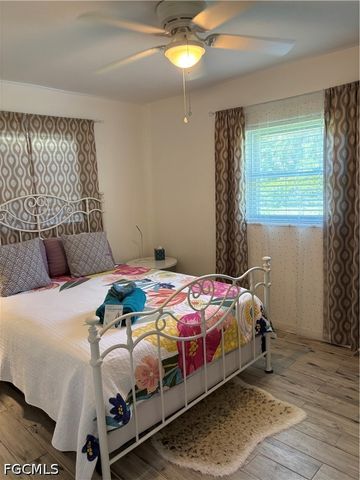 879 Lake McGregor DR, Fort Myers, FL 33919