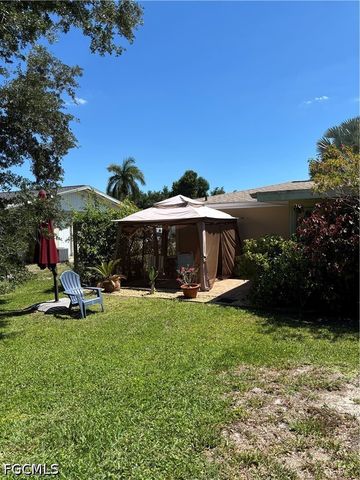 879 Lake McGregor DR, Fort Myers, FL 33919