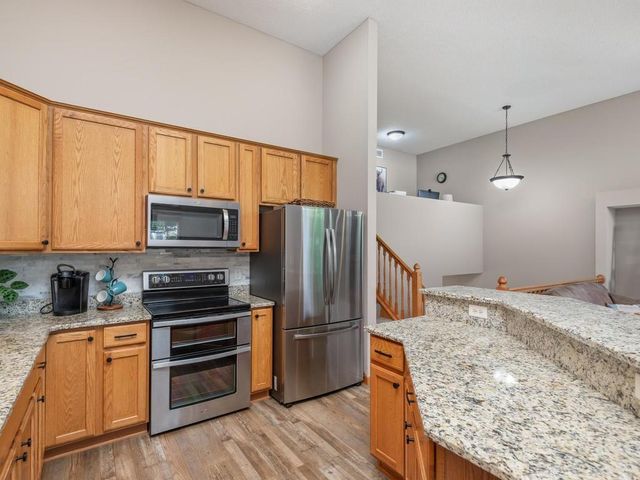2955 Wyndam Court, Shakopee, MN 55379
