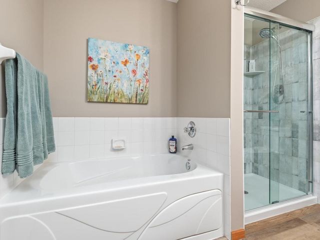2955 Wyndam Court, Shakopee, MN 55379