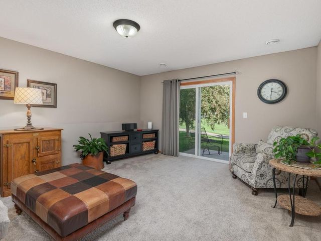 2955 Wyndam Court, Shakopee, MN 55379