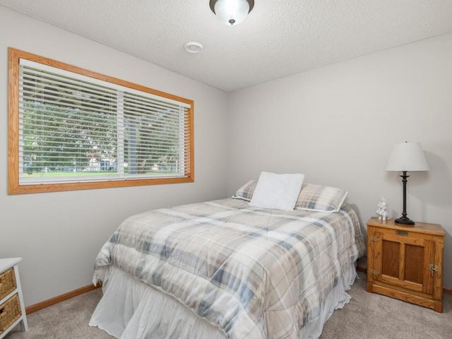 2955 Wyndam Court, Shakopee, MN 55379