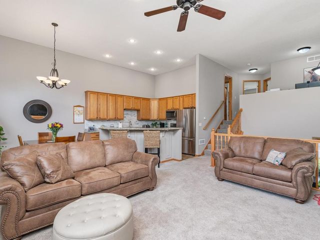 2955 Wyndam Court, Shakopee, MN 55379