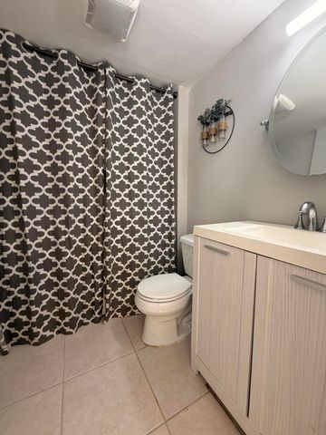 812 8th Way, West Palm Beach, FL 33407