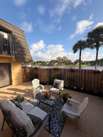 812 8th Way, West Palm Beach, FL 33407