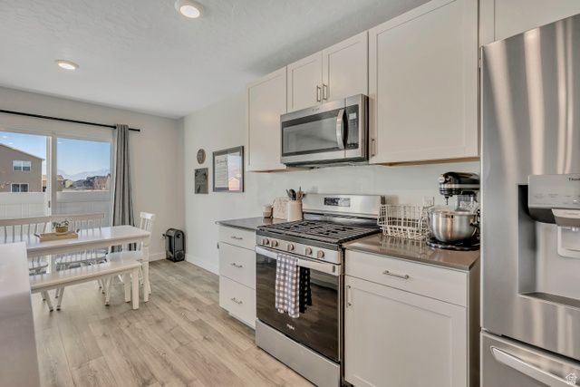 368 N MASTHEAD CT, Saratoga Springs, UT 84045