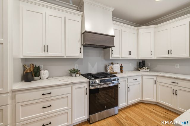 7 Laurelwood Lane, Vernon, CT 06066