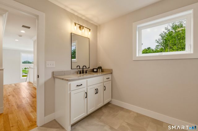 7 Laurelwood Lane, Vernon, CT 06066