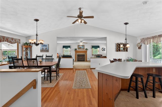 58 Brush Hill Road, Narragansett, RI 02882