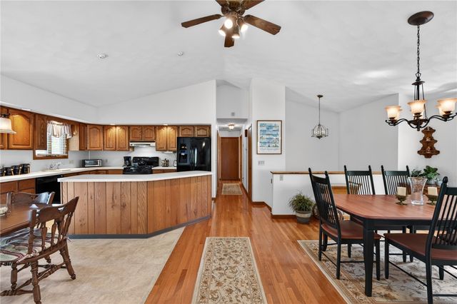 58 Brush Hill Road, Narragansett, RI 02882