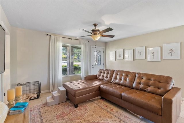 1304 Amy St, George West, TX 78022