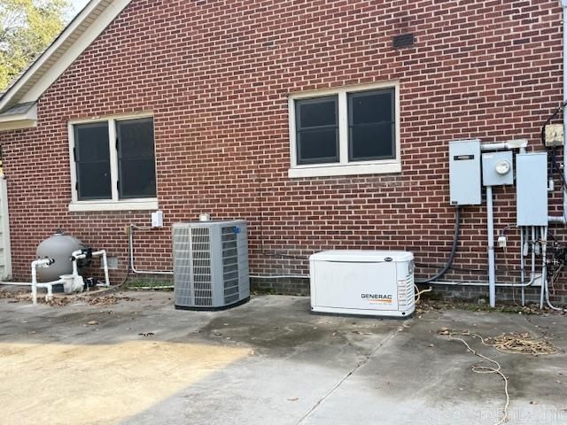 201 NE 4th Street, England, AR 72046