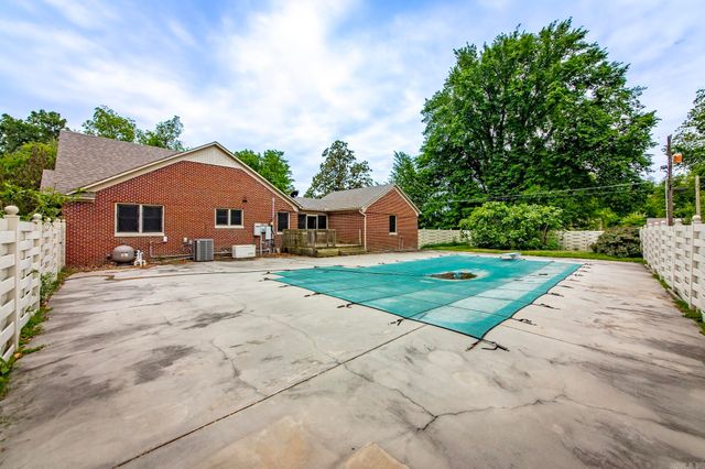 201 NE 4th Street, England, AR 72046
