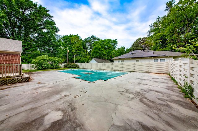 201 NE 4th Street, England, AR 72046