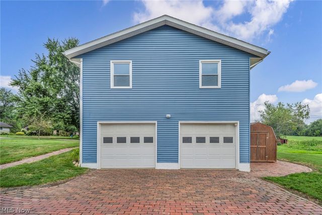 2661 Eaver Street NW, Uniontown, OH 44685