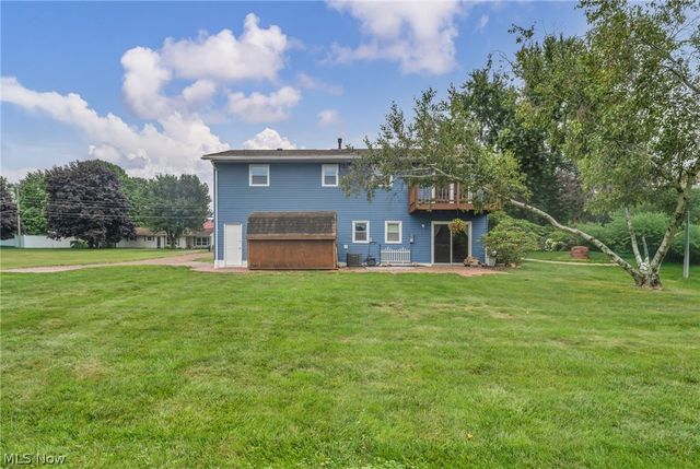 2661 Eaver Street NW, Uniontown, OH 44685