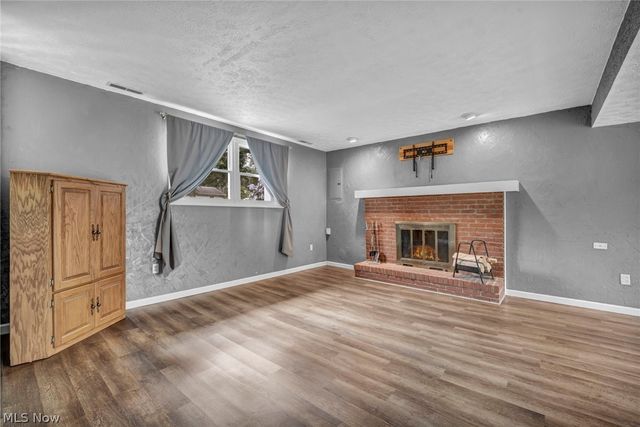 2661 Eaver Street NW, Uniontown, OH 44685