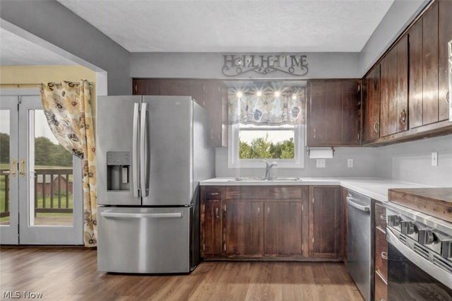 2661 Eaver Street NW, Uniontown, OH 44685