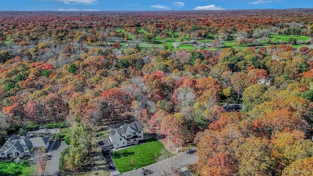 20 Bunker Lane, Middle Island, NY 11953