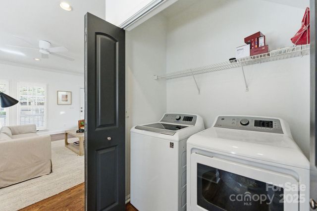 618 Olmsted Park Place, Charlotte, NC 28203