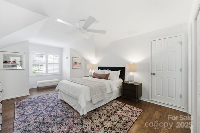 618 Olmsted Park Place, Charlotte, NC 28203