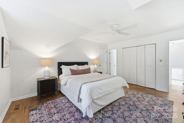 618 Olmsted Park Place, Charlotte, NC 28203