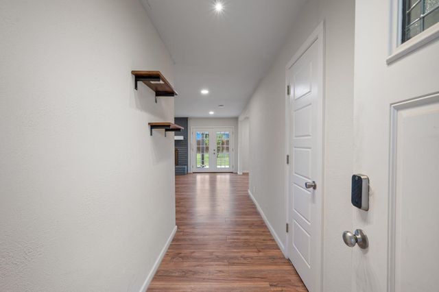 6305 Clubway LN, Austin, TX 78745