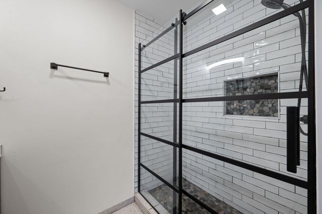 6305 Clubway LN, Austin, TX 78745