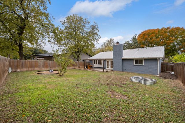 6305 Clubway LN, Austin, TX 78745