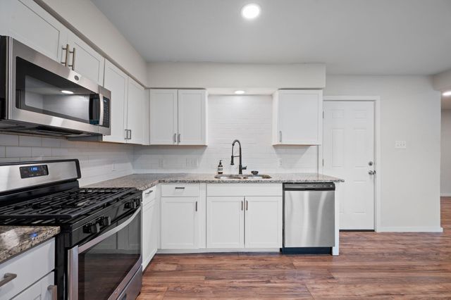 6305 Clubway LN, Austin, TX 78745