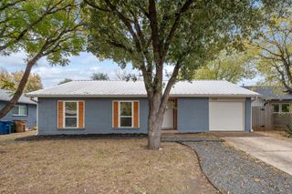 6305 Clubway LN, Austin, TX 78745