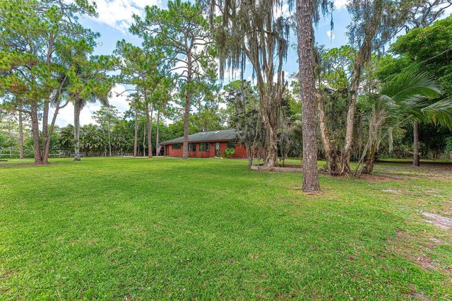 16355 Lancashire Drive E, Loxahatchee, FL 33470