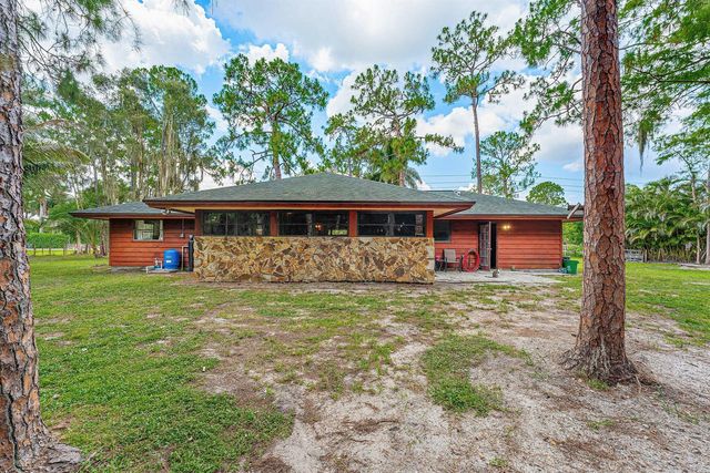 16355 Lancashire Drive E, Loxahatchee, FL 33470