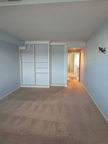 532 Popes Island Road 532, Milford, CT 06461