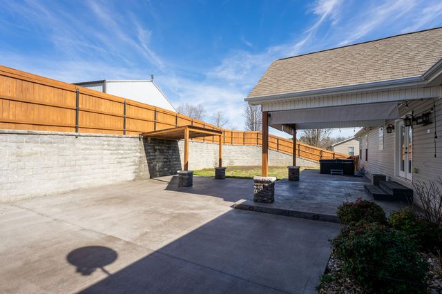 668 Arlis Avenue, Dayton, TN 37321