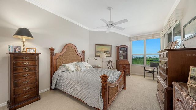 5420 EAGLES POINT CIRCLE 406, Sarasota, FL 34231