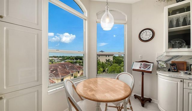 5420 EAGLES POINT CIRCLE 406, Sarasota, FL 34231