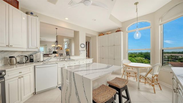 5420 EAGLES POINT CIRCLE 406, Sarasota, FL 34231