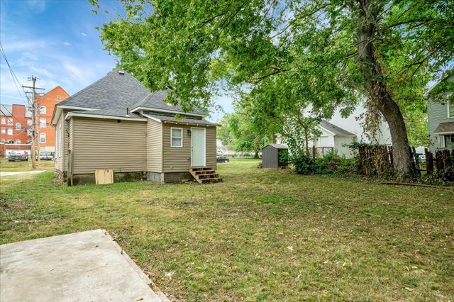 1015 N Concord Avenue, Springfield, MO 65802