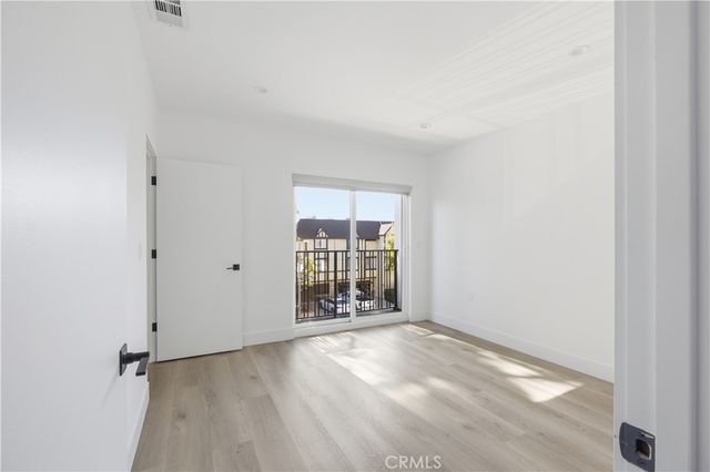 21721 Hart, Canoga Park, CA 91303