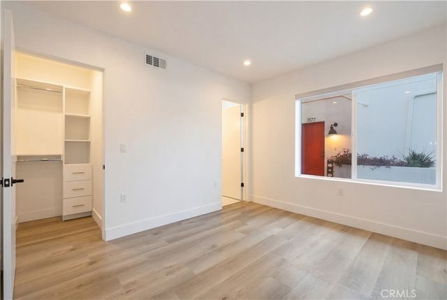 21721 Hart, Canoga Park, CA 91303