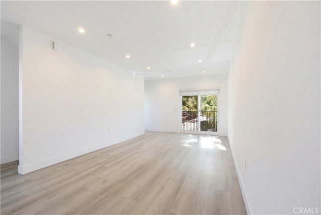 21721 Hart, Canoga Park, CA 91303