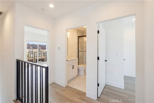 21721 Hart, Canoga Park, CA 91303