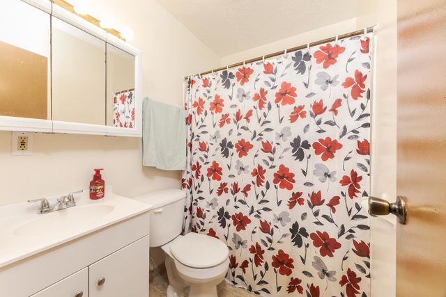 1702 S Plum Street, Pontiac, IL 61764