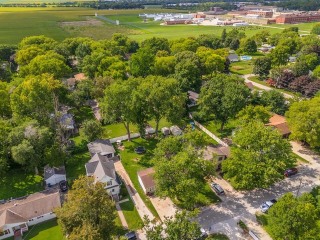 1702 S Plum Street, Pontiac, IL 61764