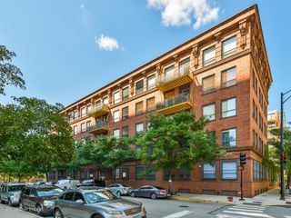 1910 S Indiana Avenue 321, Chicago, IL 60616