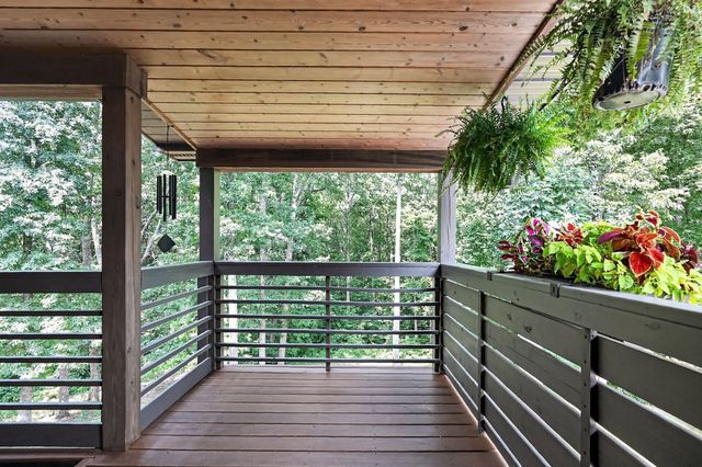 361 Bear Knob Ln, Crawford, TN 38554