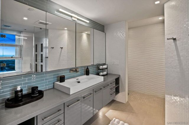 3415 6th Ave. 14, San Diego, CA 92103