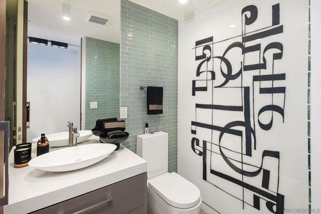 3415 6th Ave. 14, San Diego, CA 92103